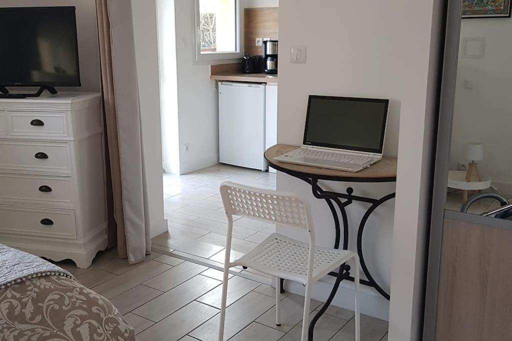 Ty-Yan Apartment Tours Luaran gambar